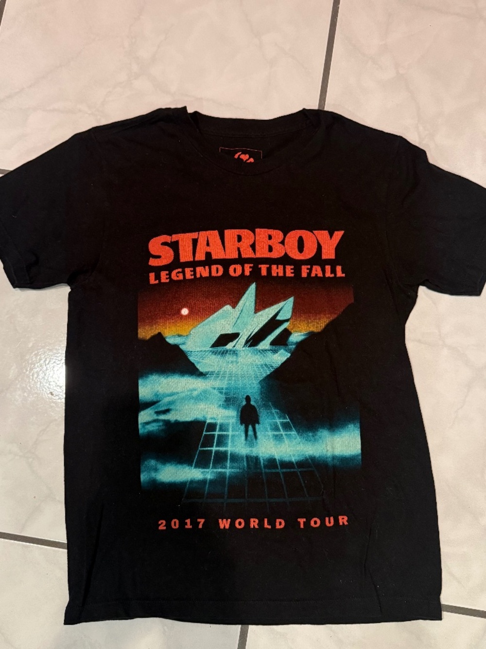 STARBOY 2017 WORLD TOUR BLACK TSHIRT SMALL
